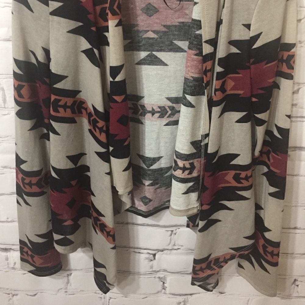 Aztec XS top - Picture 2 of 6